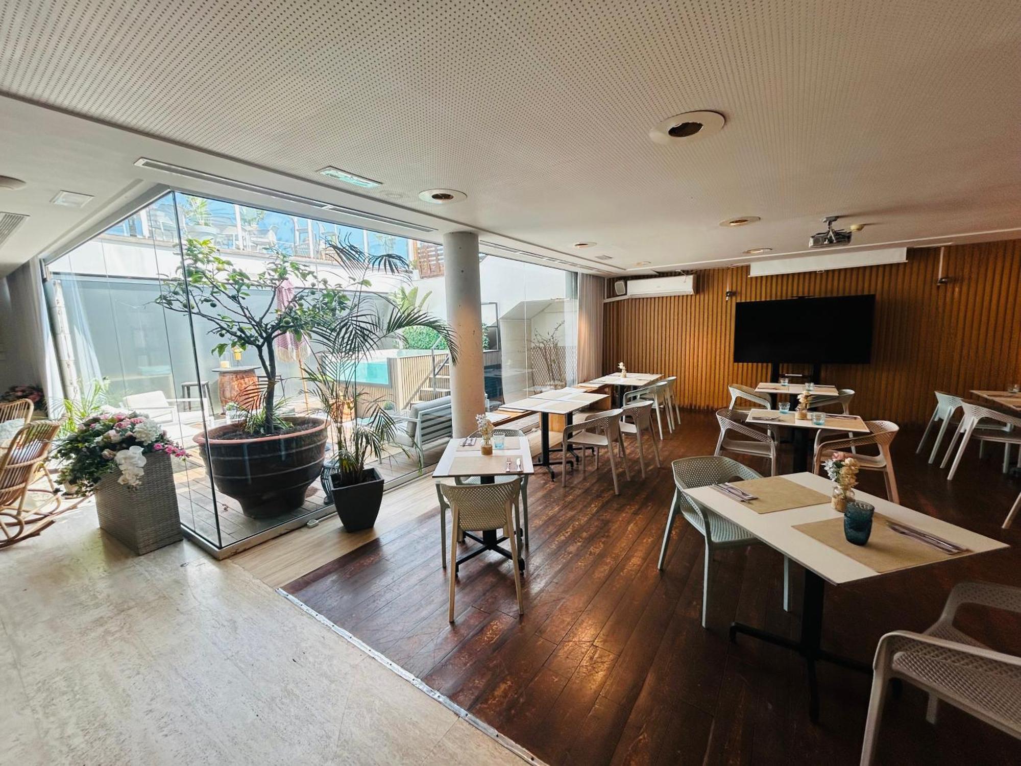 Meraki Beach Hotel - Only Adults Плая-Побла-де-Фарнальс Екстер'єр фото